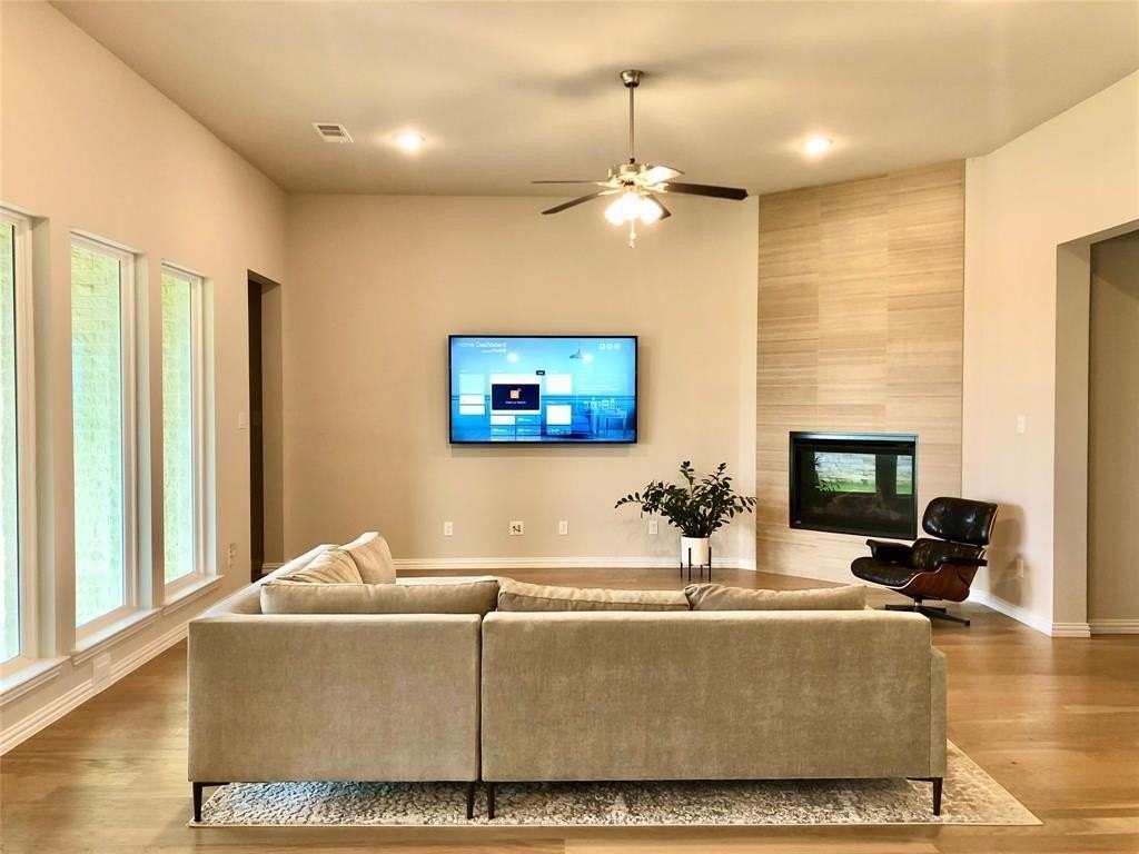 3904 Indian Grass Ln - Photo 3 of 20