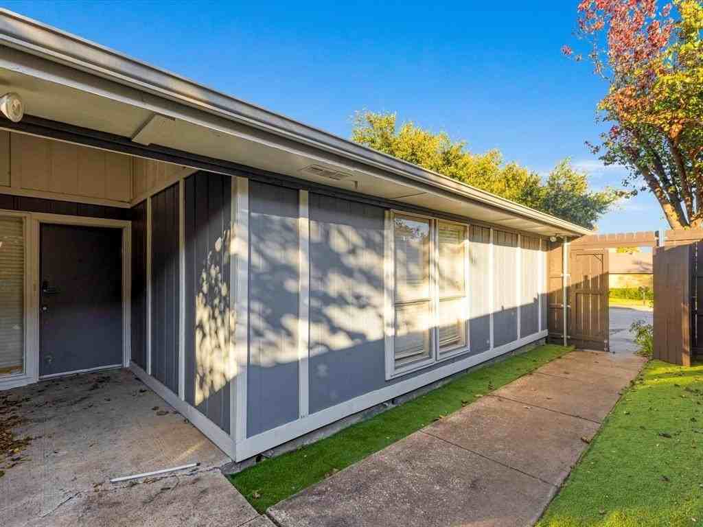 12331 Ferris Creek Ln - Photo 4 of 21