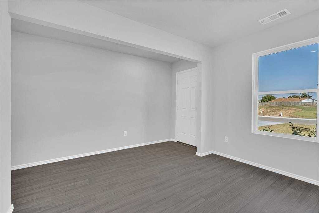 135 Sienna Dr - Photo 6 of 33