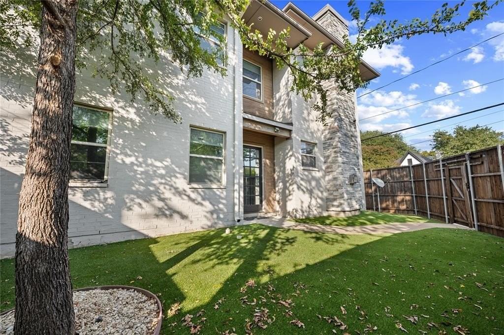 3823 Greenville Ave - Photo 2 of 40