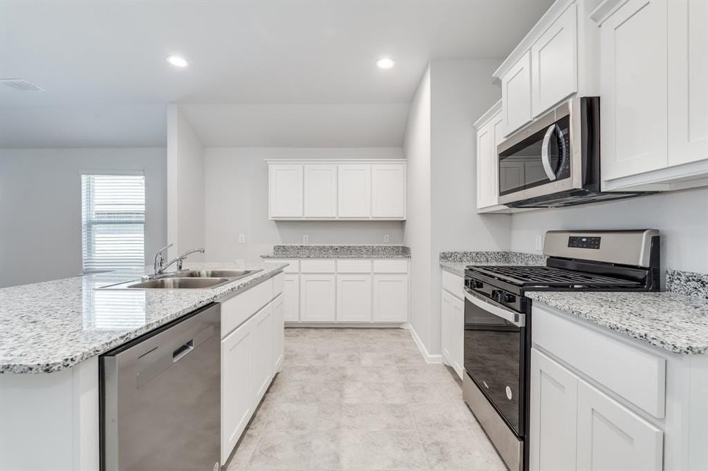 5912 Harvey Gap Lane - Photo 7 of 36