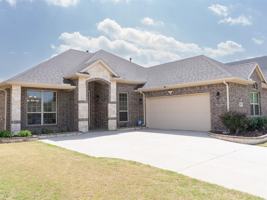 featured image of 2943 Ladoga Dr
