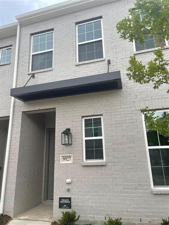 9927 Schramm St - Photo 2 of 20