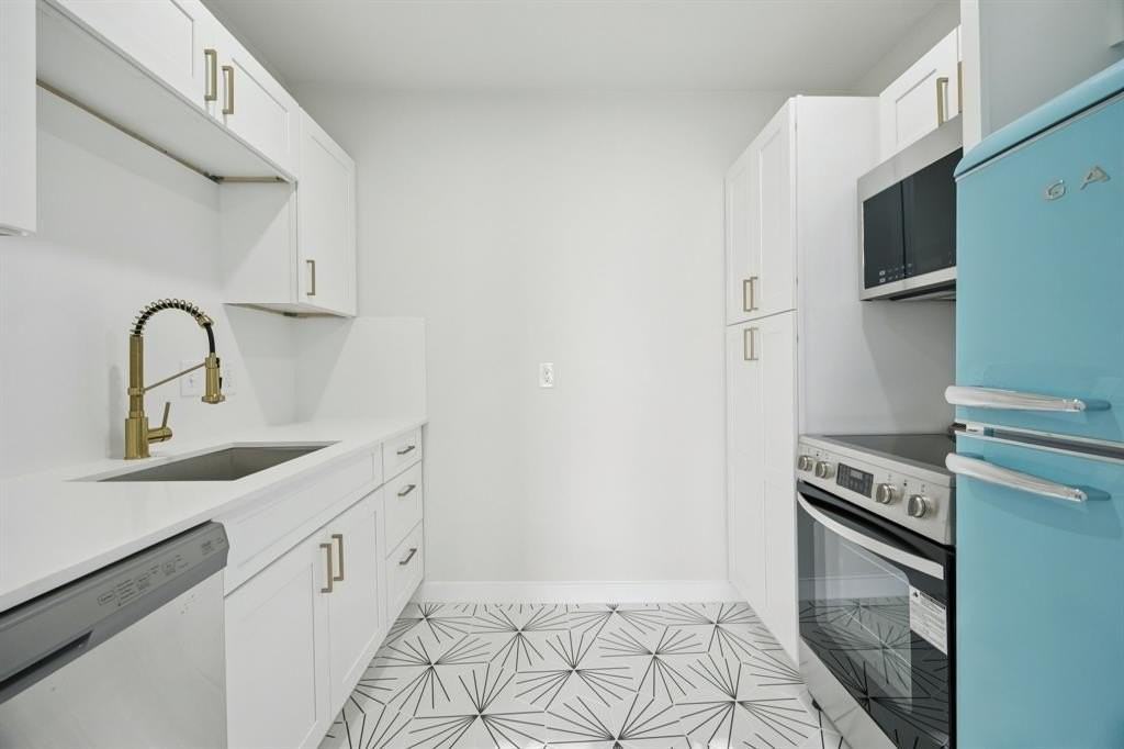 3210 North Haskell Avenue - Photo 6 of 20