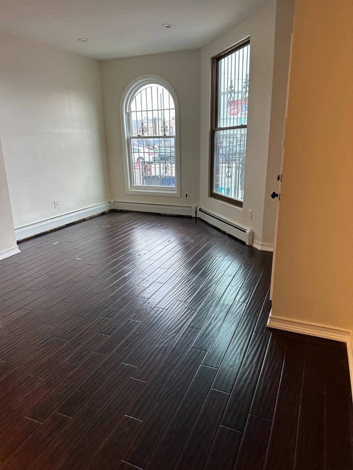 560 Fountain Ave #1 - Photo 5 of 14