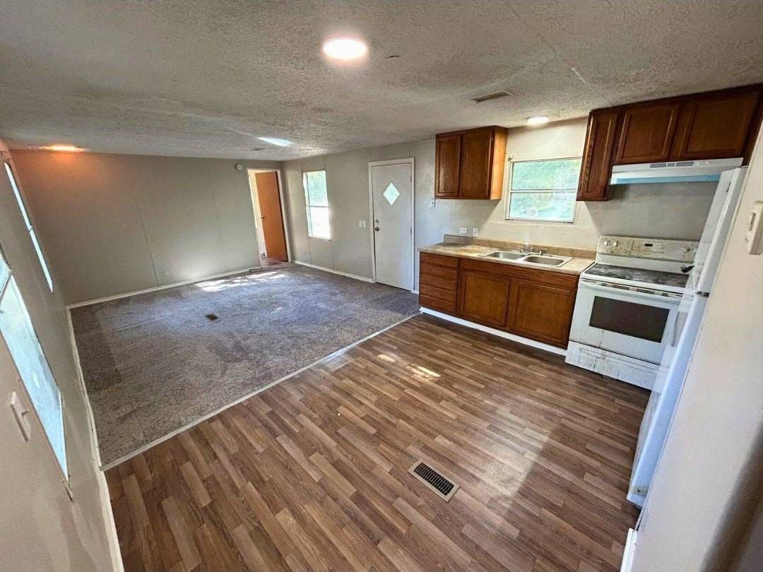 2395 Parrott Dr #33RTO - Photo 2 of 9