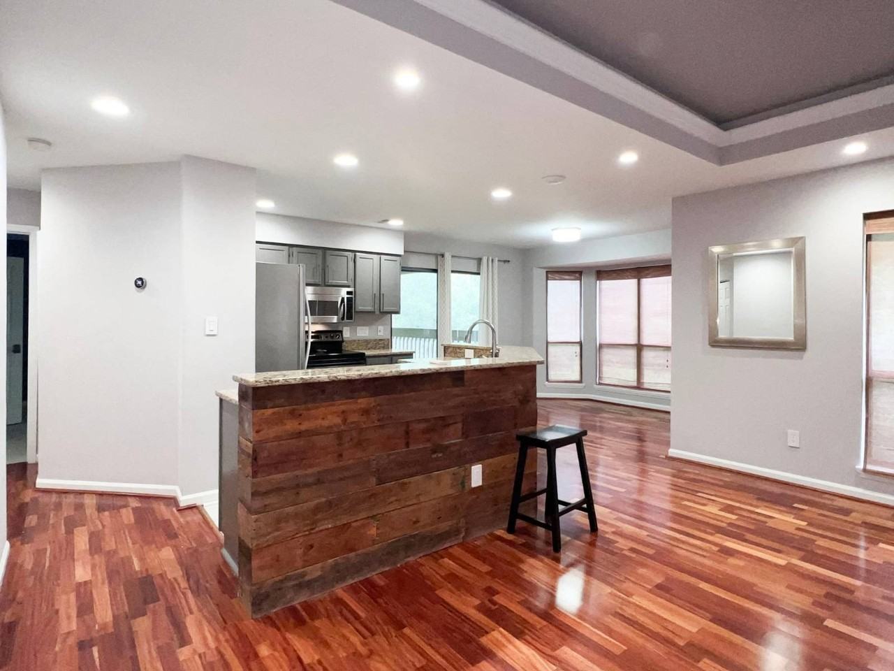 221 221 New Kent Place - Photo 6 of 31