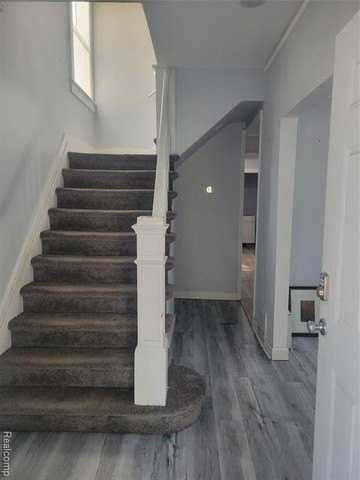 16199 Monica St - Photo 3 of 14