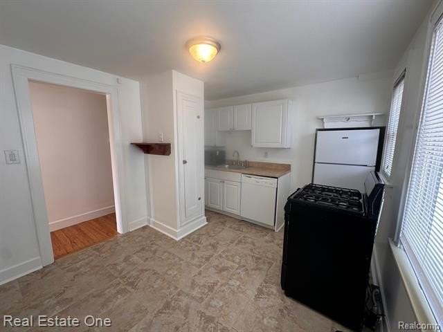 122 W Houstonia Ave - Photo 3 of 30