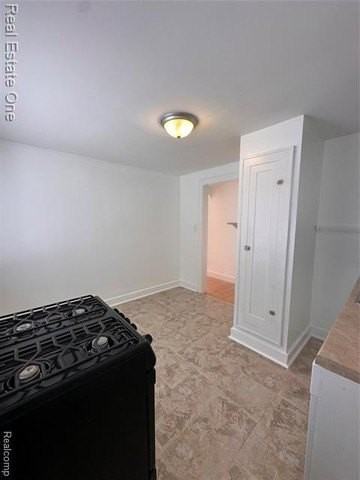 122 W Houstonia Ave - Photo 5 of 30