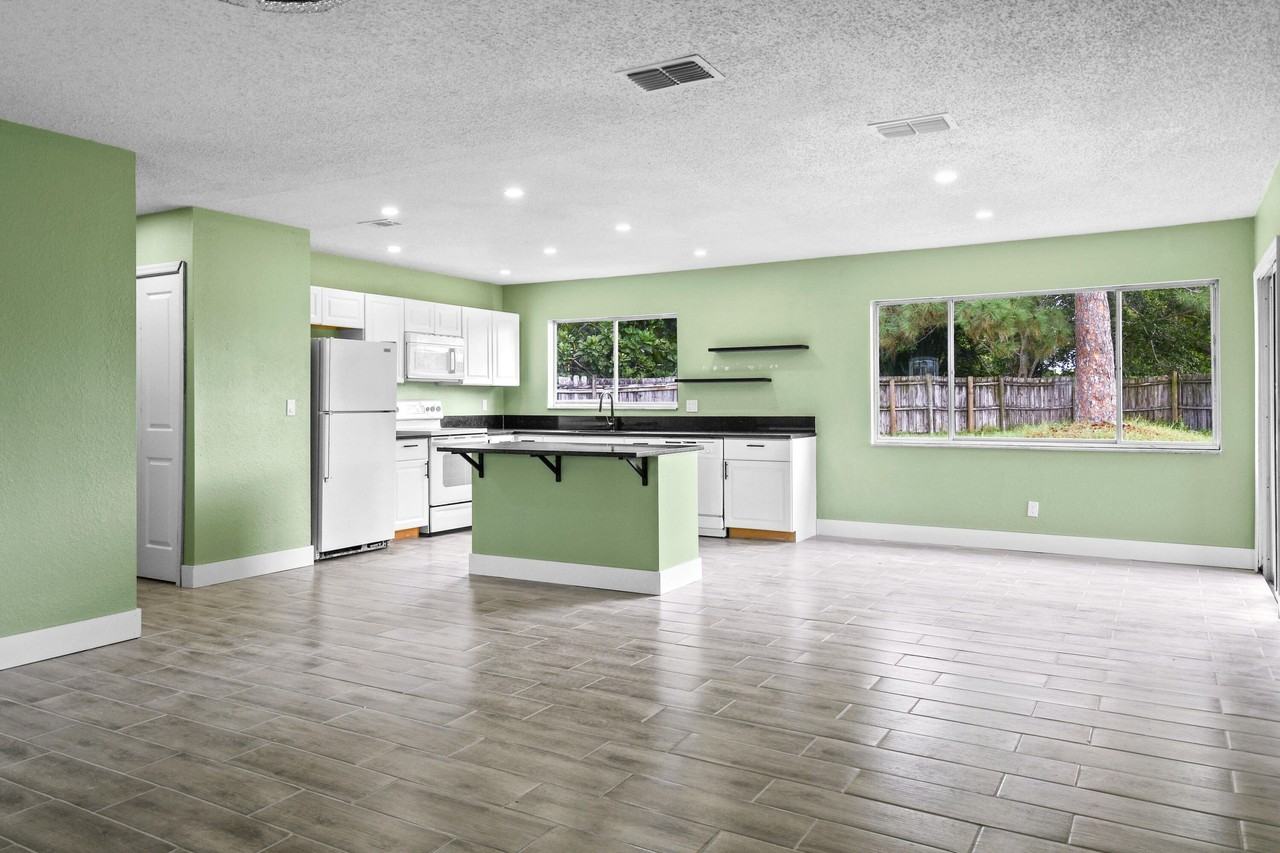 2079 Se Triumph Rd - Photo 3 of 23