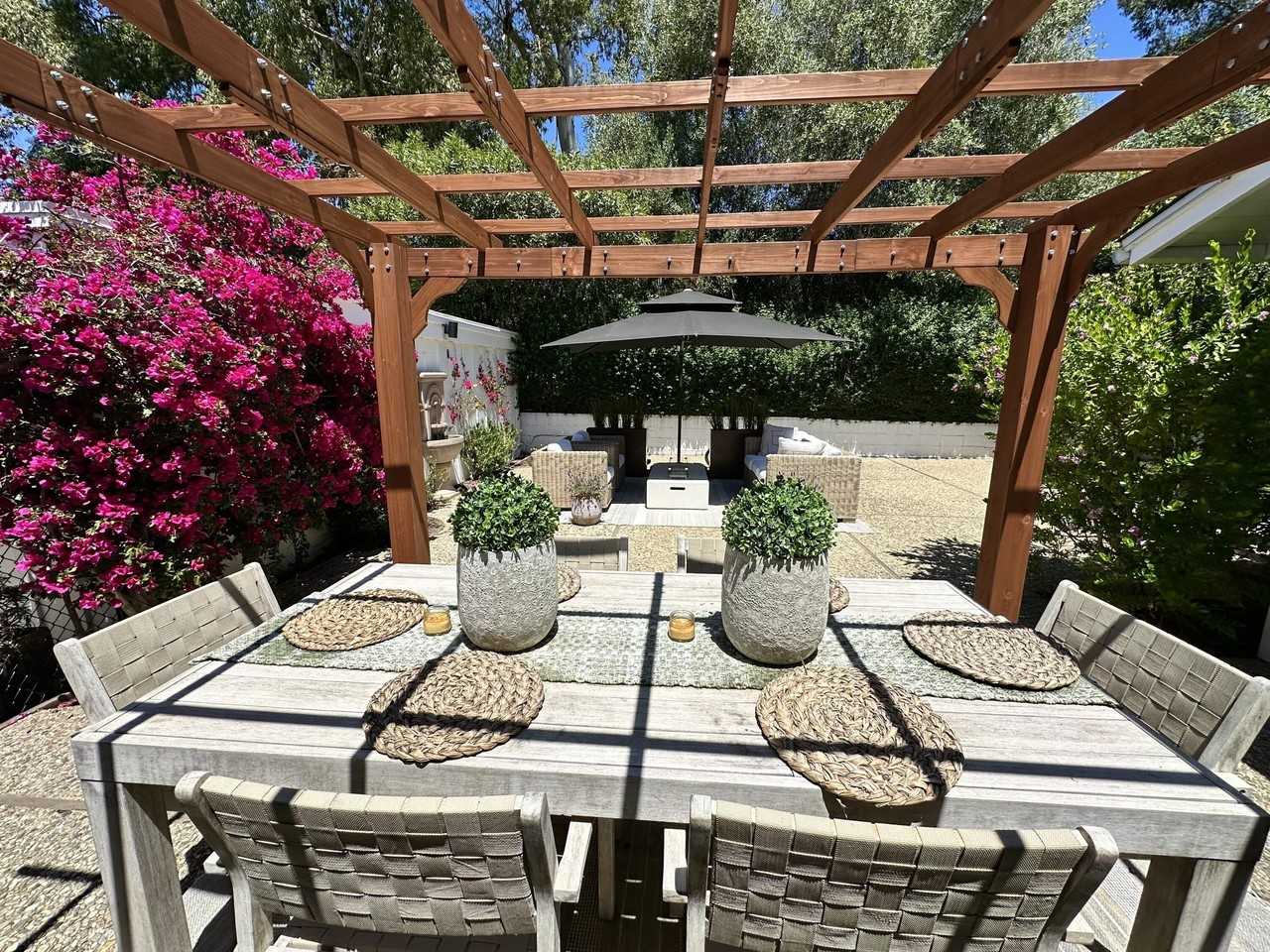 450 Santa Rosa Lane - Photo 3 of 16