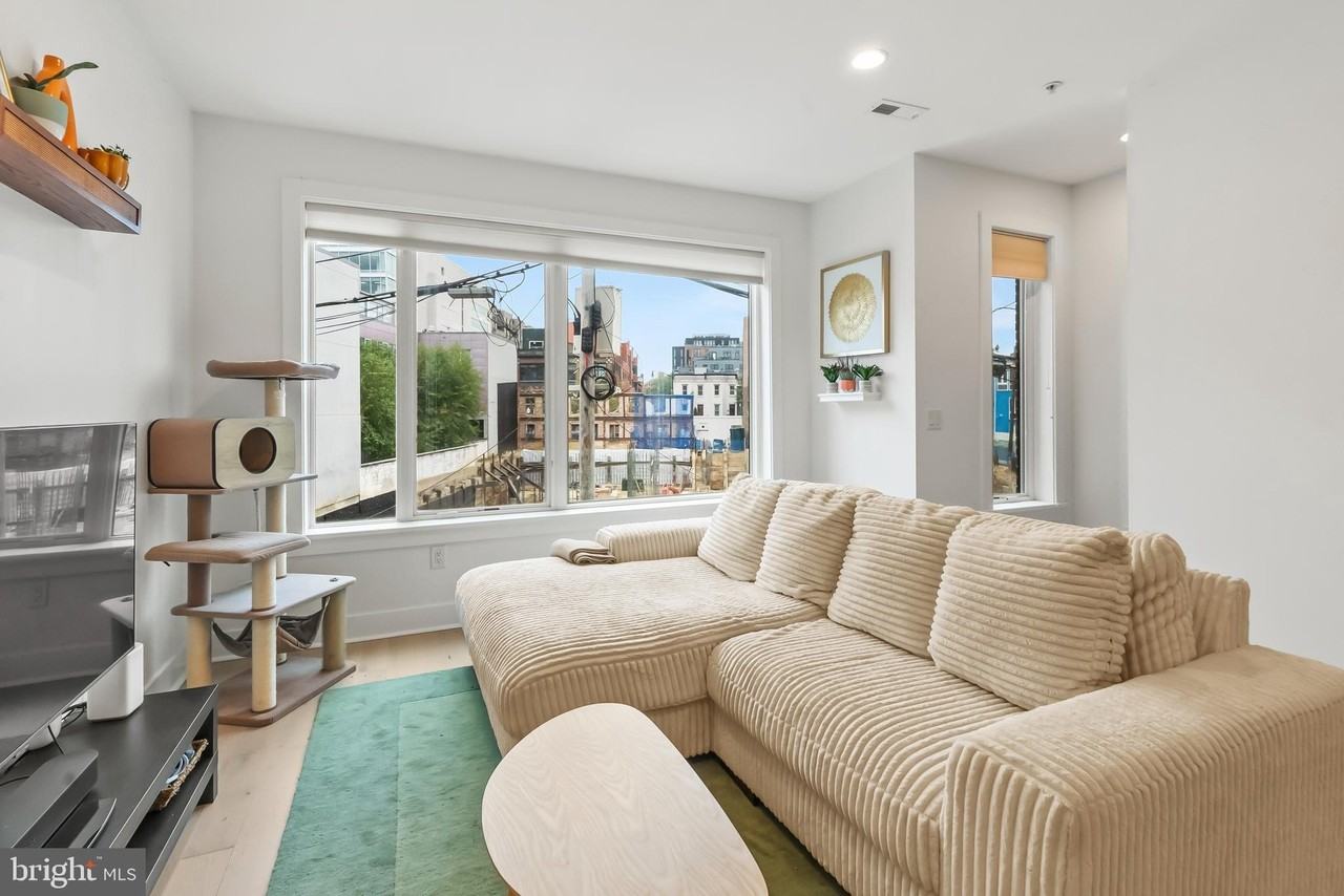 662 Glick Ct Nw Unit 4 #4 - Photo 4 of 31