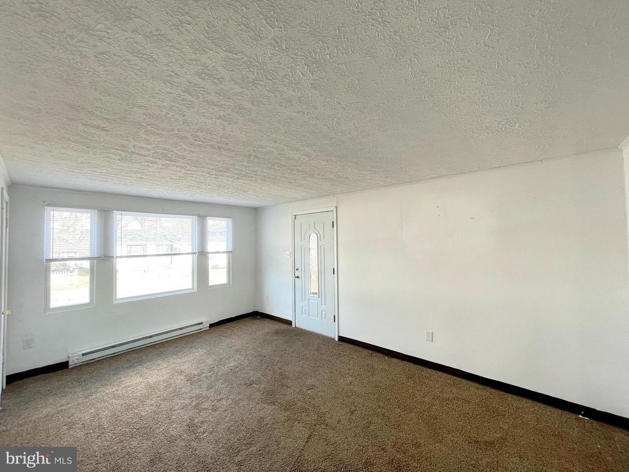 47463 Southampton Drive - Photo 2 of 16