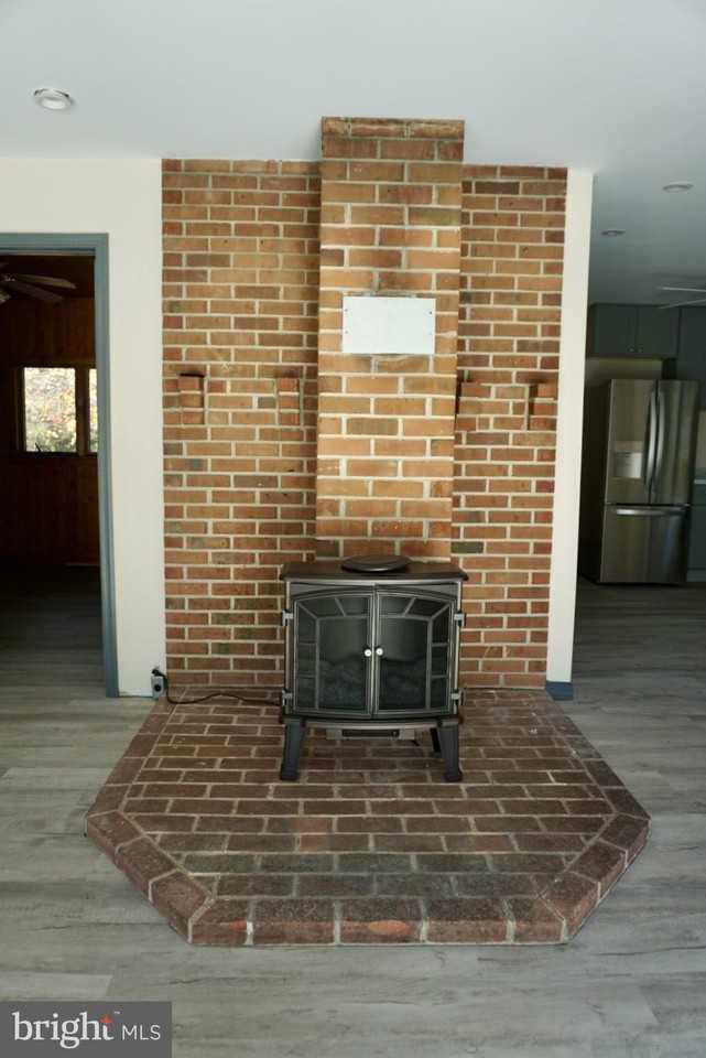 642 Stow Creek Rd - Photo 4 of 25