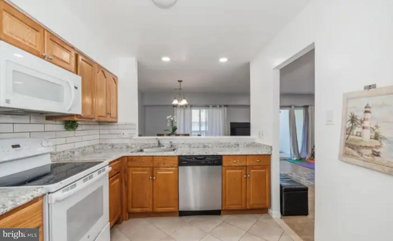 3919 El Soneta Pl Unit 9 #9 - Photo 7 of 17