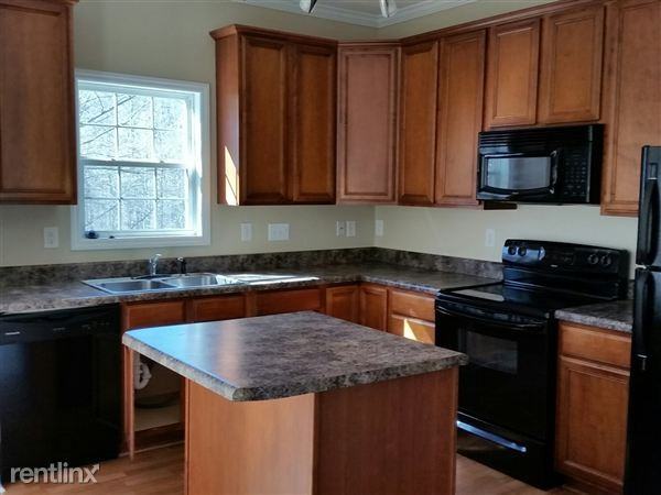 4425 Baylor St - Photo 2 of 10