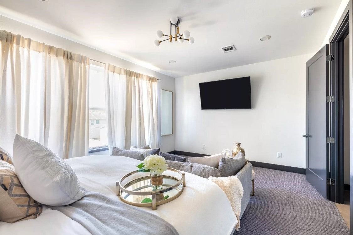 1404 Goliad Street - Photo 7 of 21