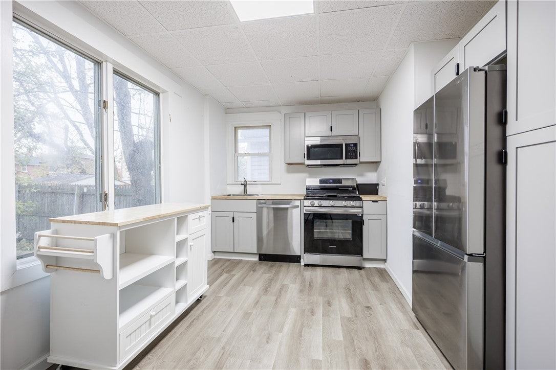 35 Lawton St - Photo 2 of 23