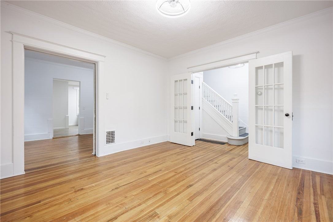 35 Lawton St - Photo 7 of 23