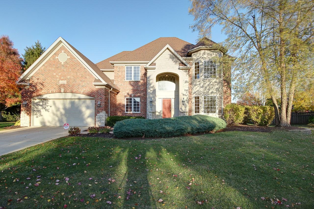 26025 Whispering Woods Cir