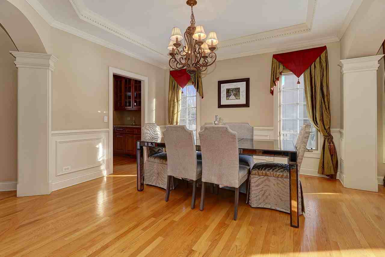 26025 Whispering Woods Cir - Photo 5 of 43