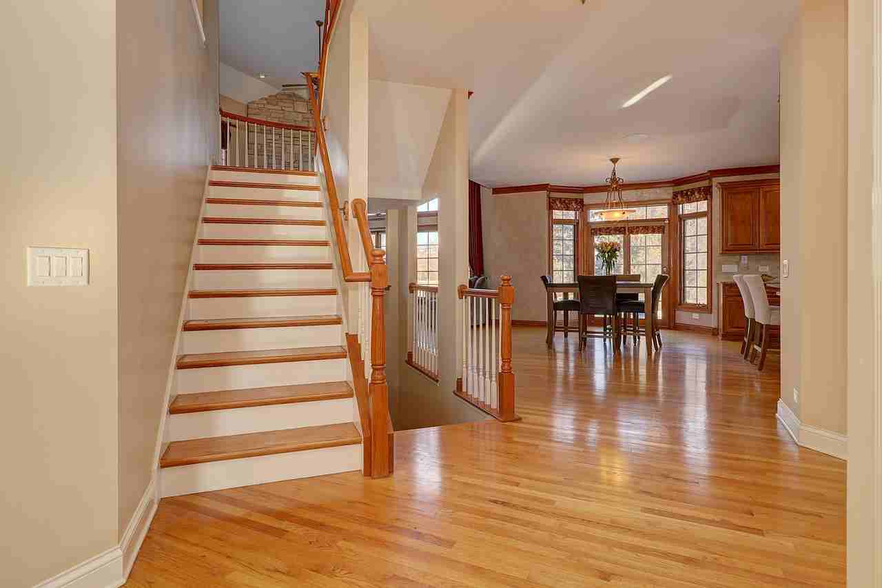 26025 Whispering Woods Cir - Photo 7 of 43