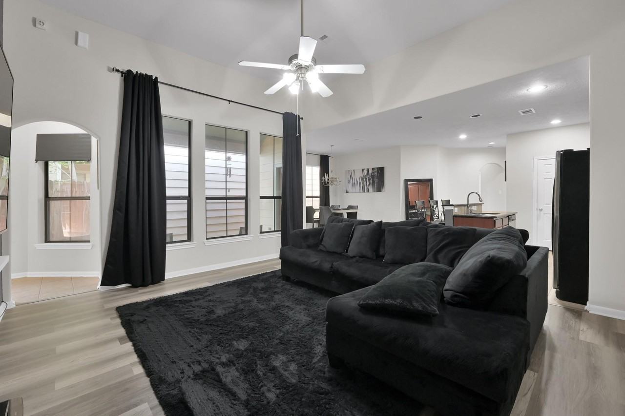 3607 Cedar Flats Lane - Photo 6 of 47