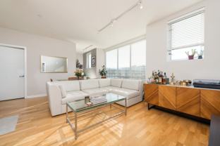 380 14th St #401 - Photo 1 of 1