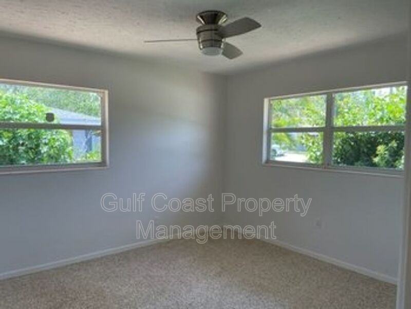 2823 Bougainvillea St - Photo 4 of 9