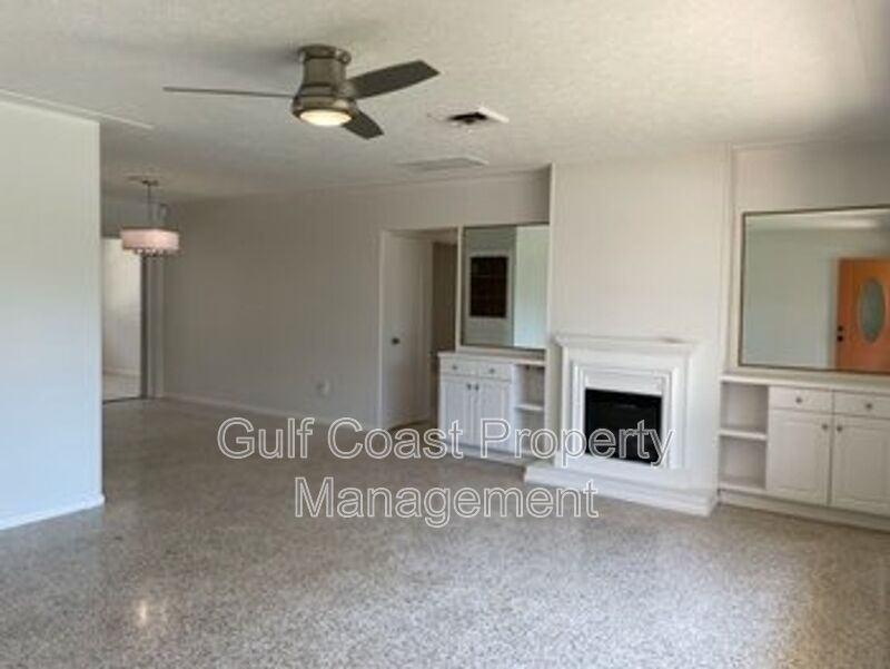 2823 Bougainvillea St - Photo 6 of 9