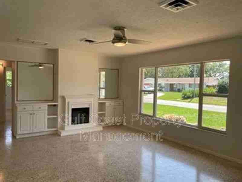 2823 Bougainvillea St - Photo 7 of 9