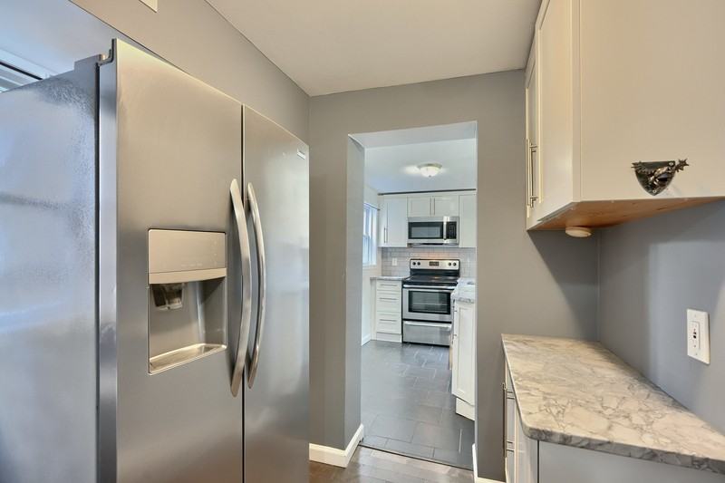 411 South Madeira Street - Photo 6 of 23