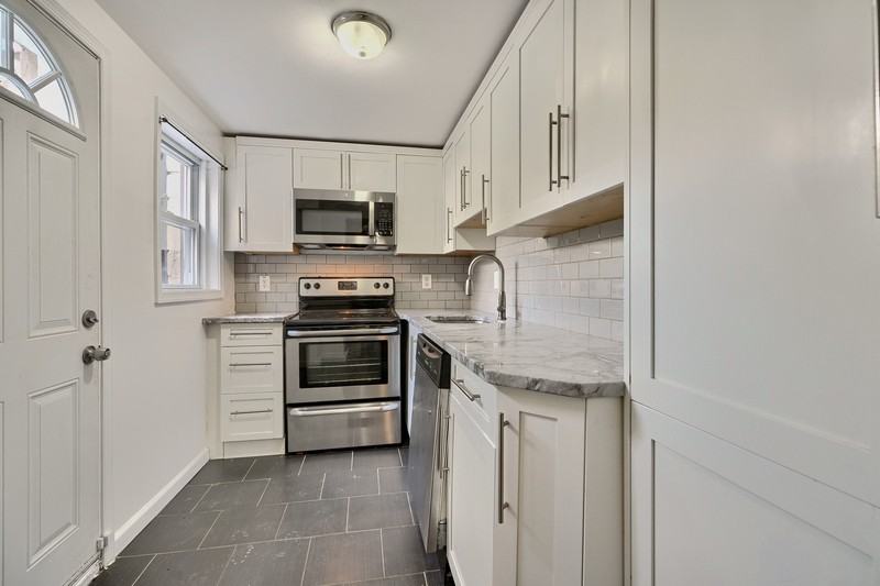 411 South Madeira Street - Photo 7 of 23