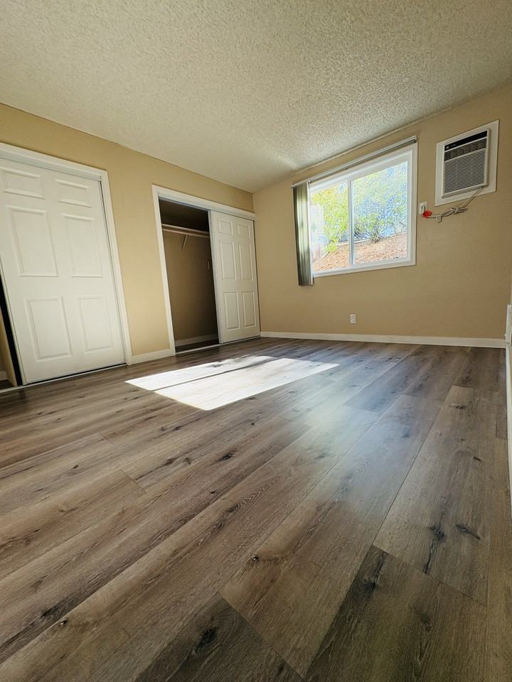 14 Donegal Ct - Photo 2 of 6