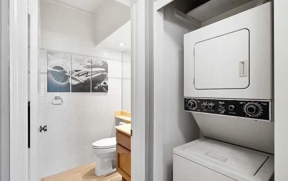 5865 Friars Rd - Photo 3 of 24