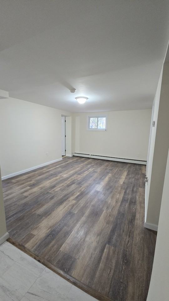 11 Center St Apt 1 #NA - Photo 4 of 6