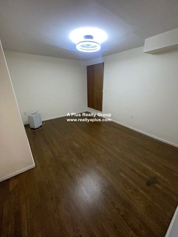 South St #1A - Photo 5 of 11