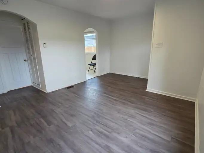 1145 Dudley Ave - Photo 2 of 11