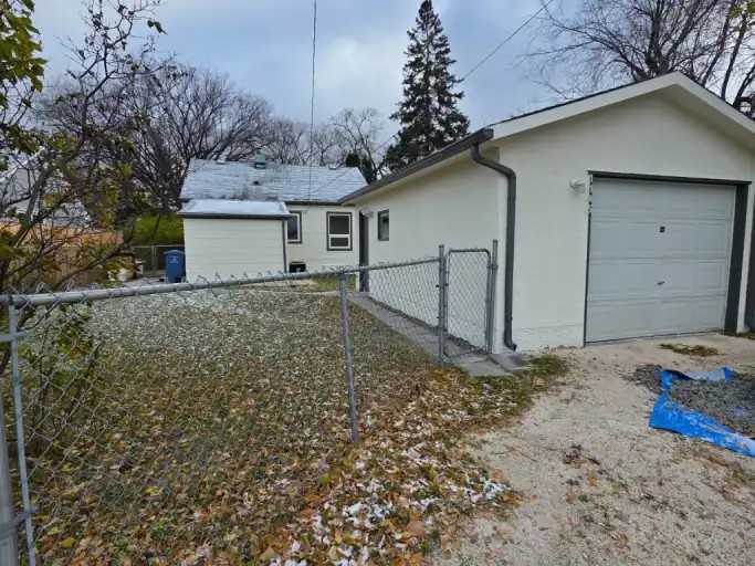 1145 Dudley Ave - Photo 3 of 11