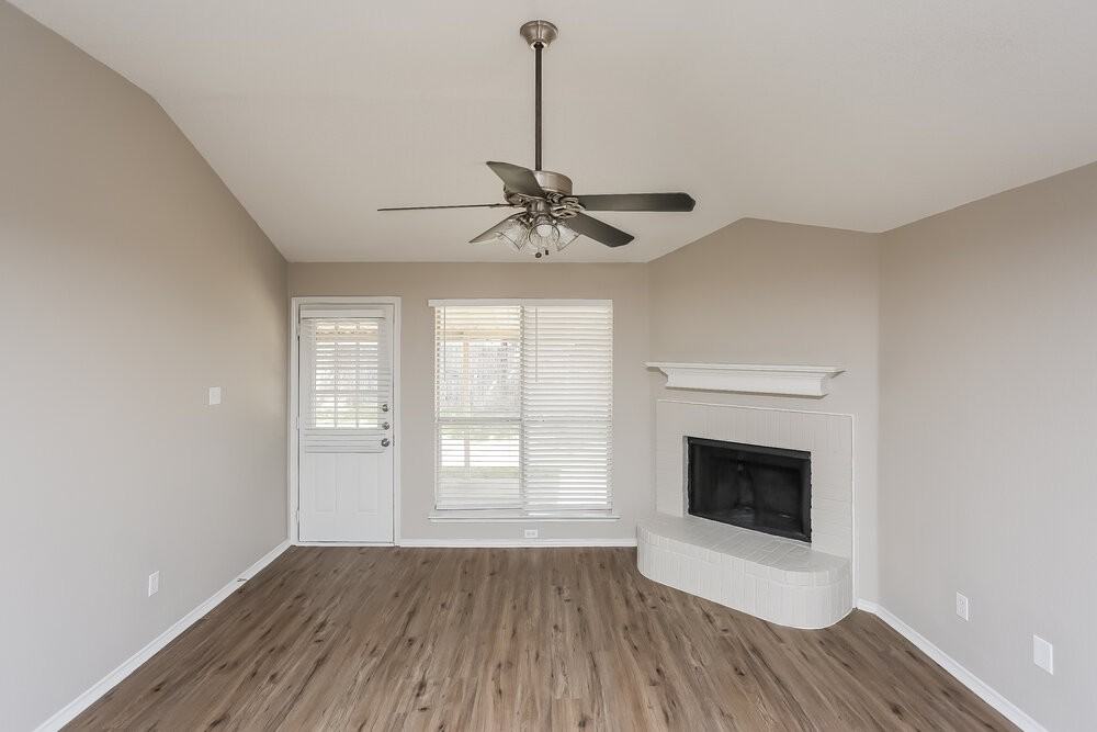 2213 Whispering Wind St - Photo 3 of 16