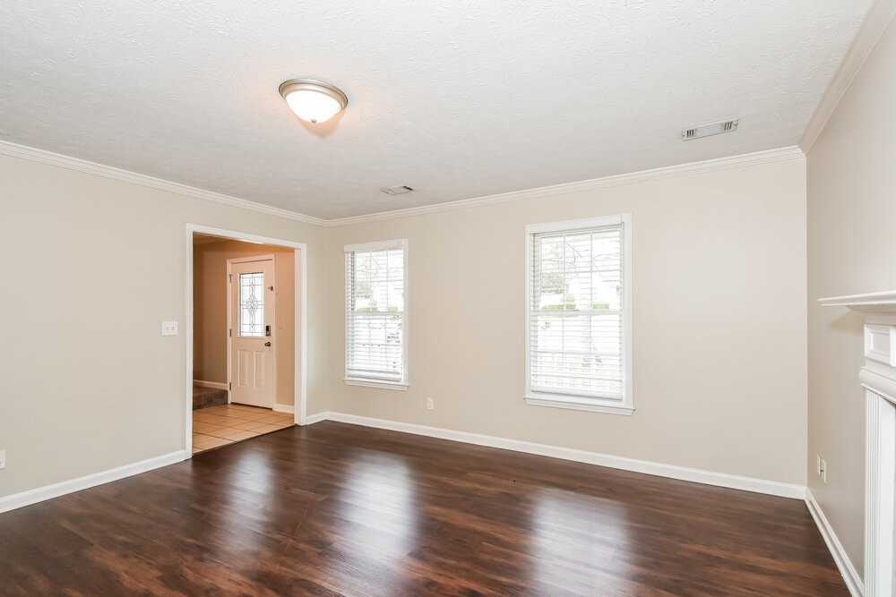 1150 Burning Bush Dr - Photo 5 of 17