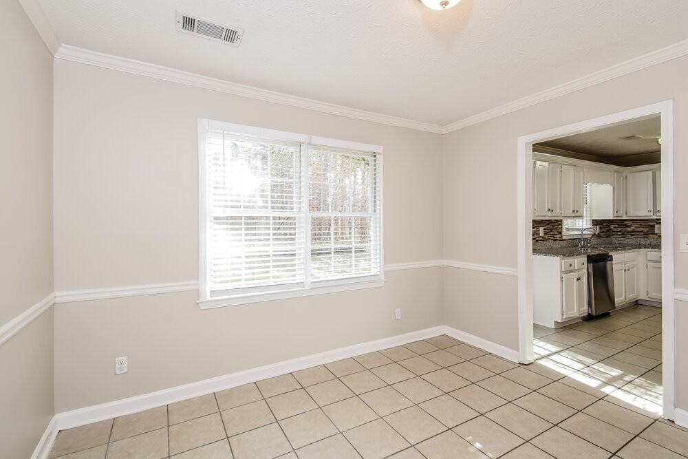 1150 Burning Bush Dr - Photo 7 of 17