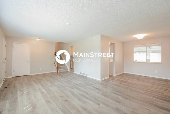 5821 W 111th Ave - Photo 4 of 18