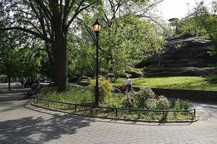 9 W 129th St #1 - Photo 1 of 1