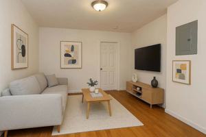 featured image of 3238 48th St #L