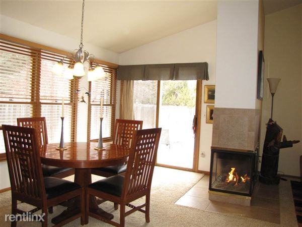 1602 Alcott St - Photo 2 of 9