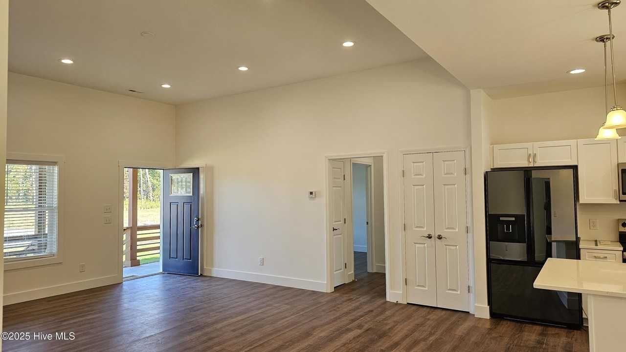 360 Cypress Circle - Photo 2 of 4