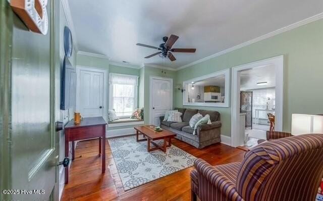 714 Pollock Street #B - Photo 3 of 8