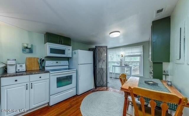 714 Pollock Street #B - Photo 5 of 8